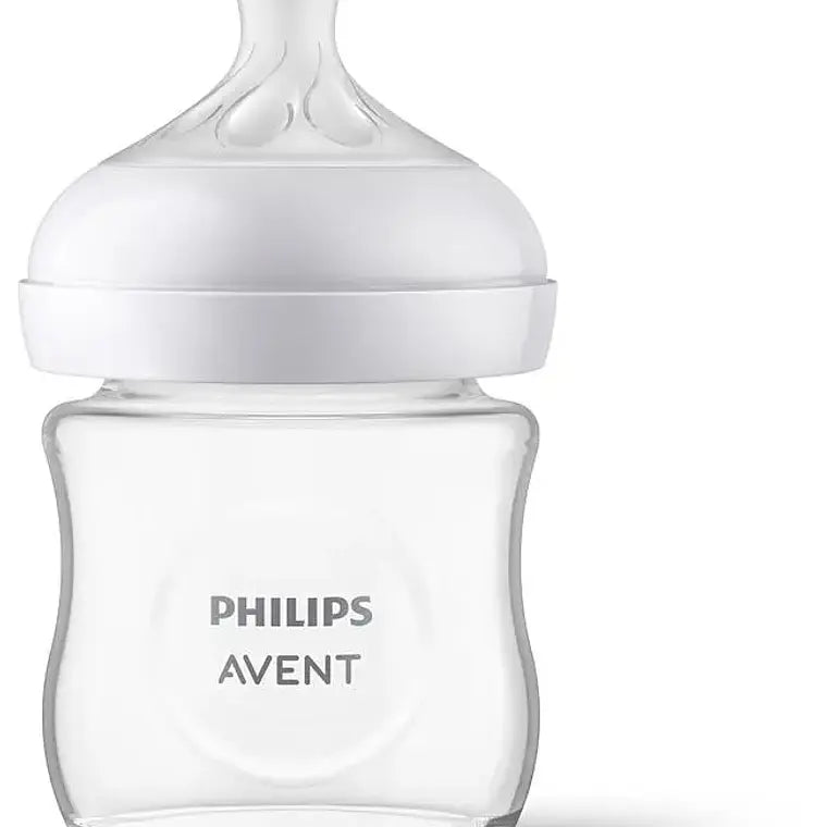 Mamadera Philips Avent Natural Response 120ml Vidrio vacía sobre fondo blanco