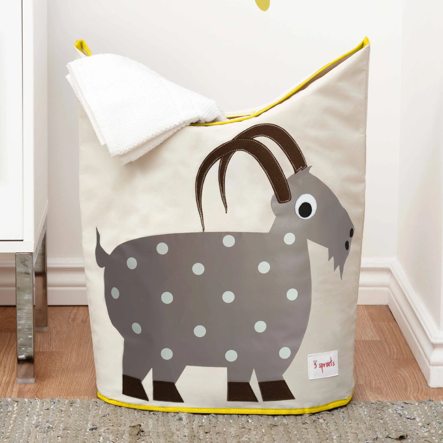 Canasto ropa sucia diseño cabra - 3 Sprouts