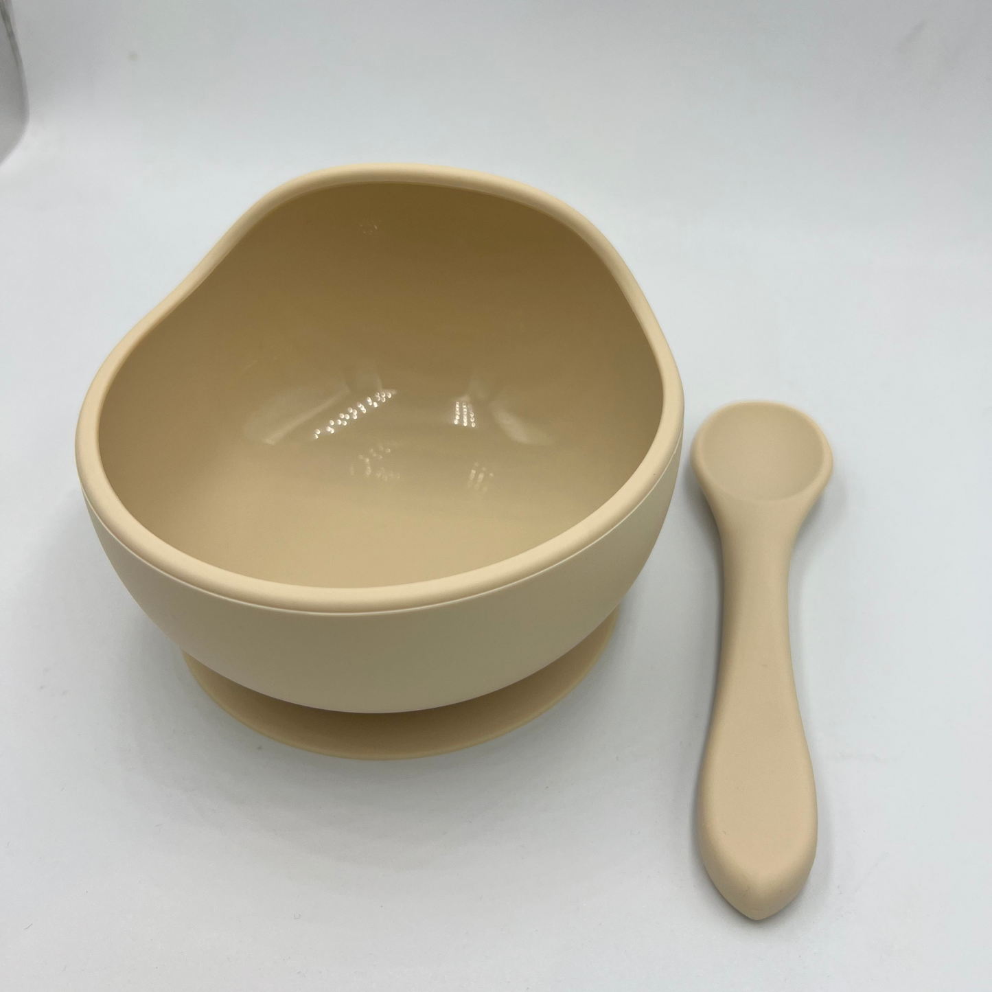 Pack Primeras Comidas Baby Shower bowl silicona ventosa y cuchara beige