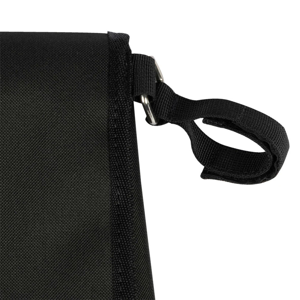 Mudador impermeable Filippo - Maxi Cosi detalle correa sobre fondo blanco