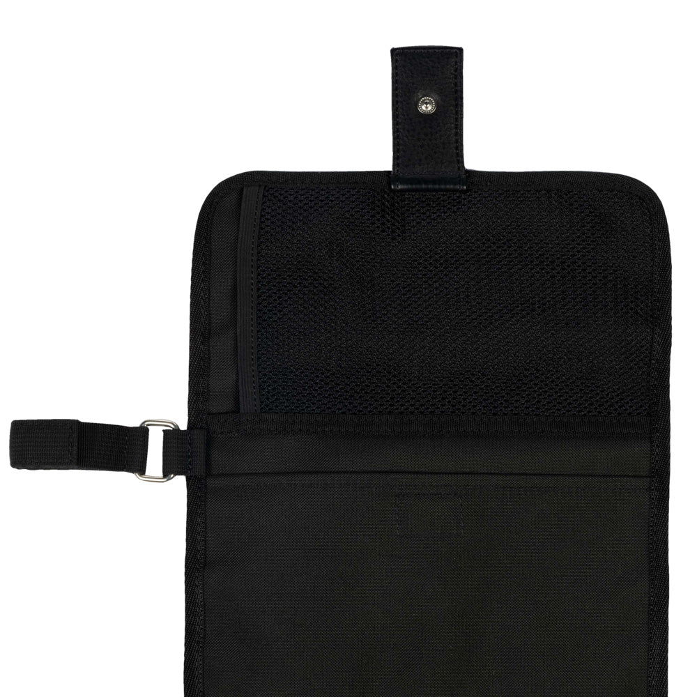 Mudador impermeable Filippo - Maxi Cosi detalle cierre y correa sobre fondo blanco